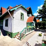 Dolce Villa Balaton Guest house