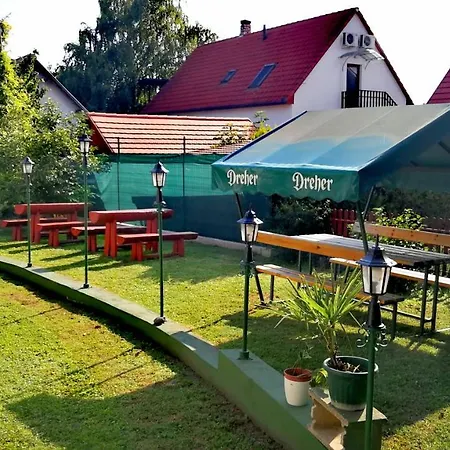 Dolce Villa Balaton Guest house *